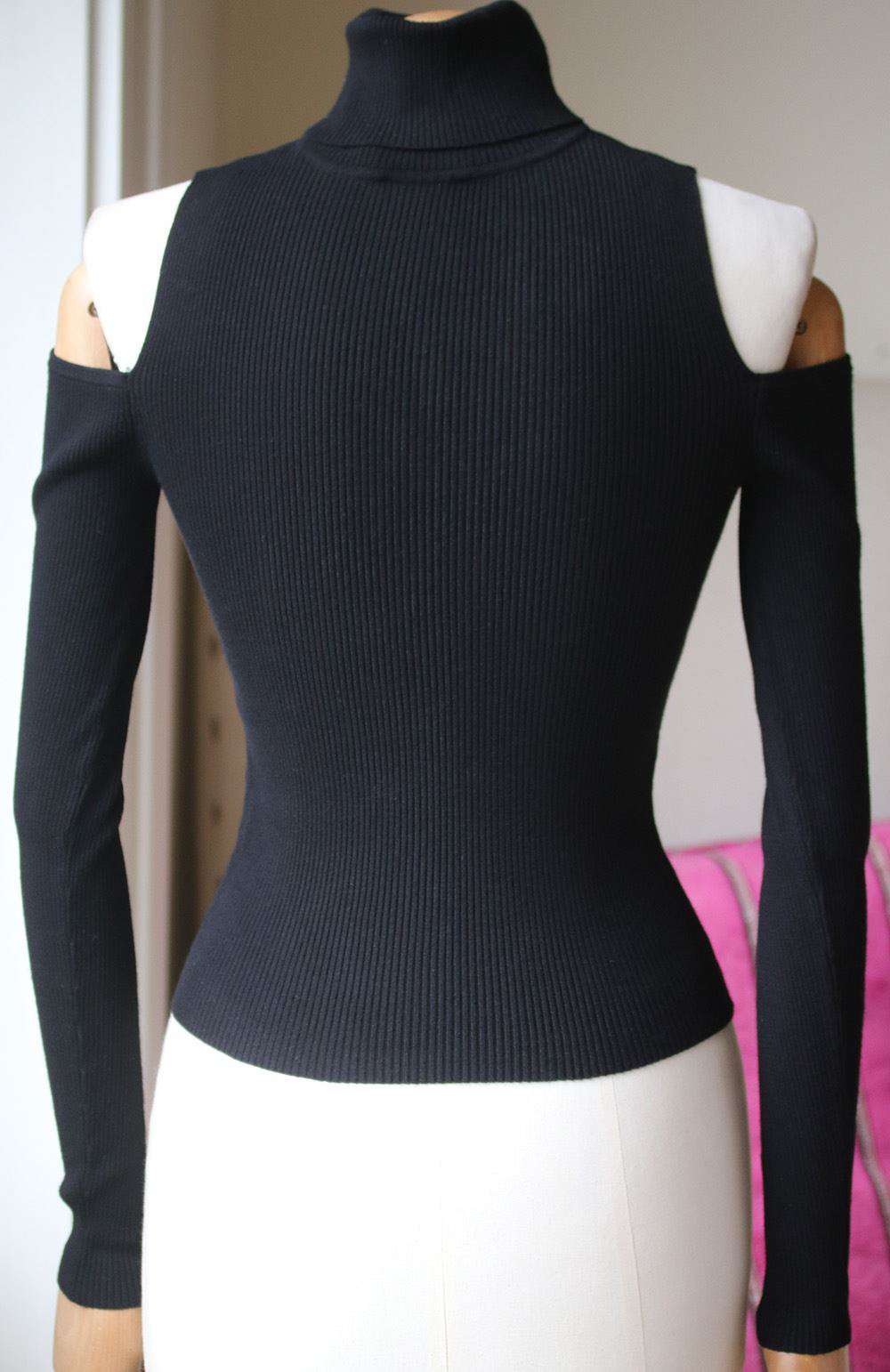 A.L.C. MERVYN RIBBED COLD SHOULDER SWEATER XSMALL - Image 4