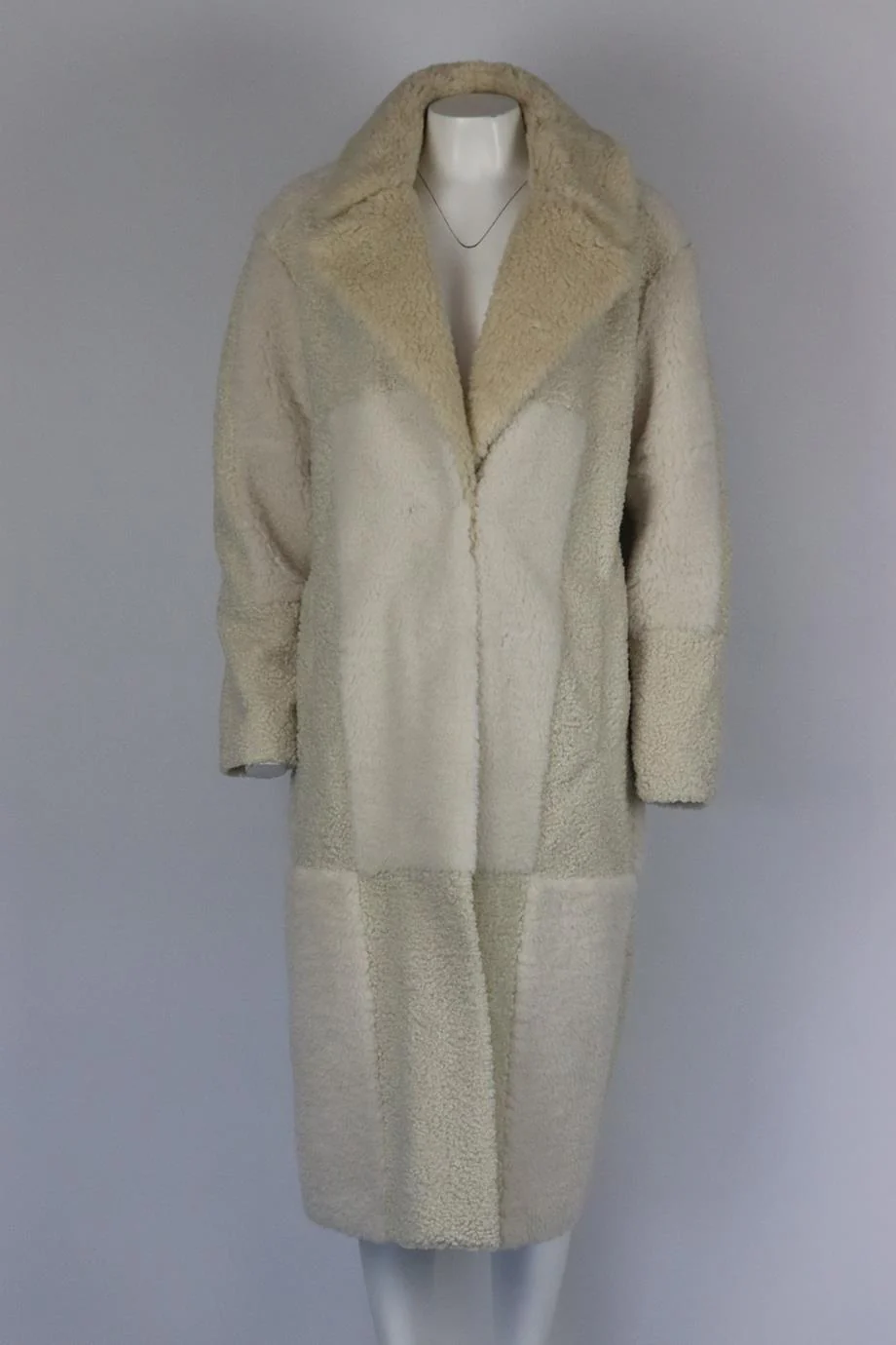 A.L.C. OVERSIZED FAUX SHEARLING COAT MEDIUM - Image 2