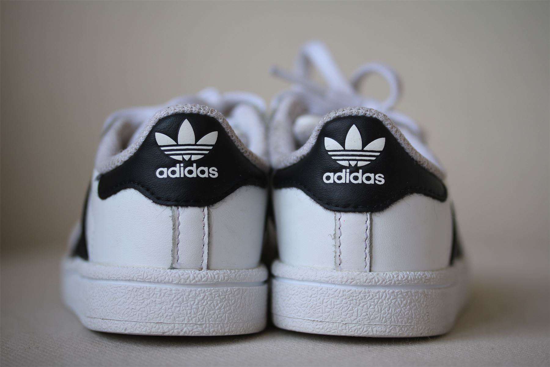 ADIDAS ORIGINALS SUPERSTAR KIDS WHITE TRAINERS EU 20 UK 4 - Image 3