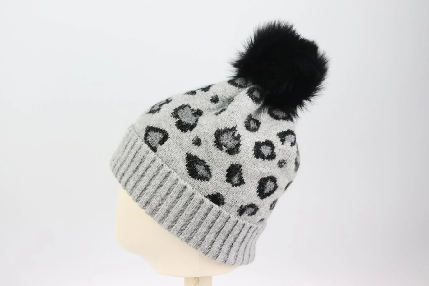 ADRIENNE LANDAU FAUX FUR TRIMMED JACQUARD KNIT BEANIE ONE SIZE - Image 4