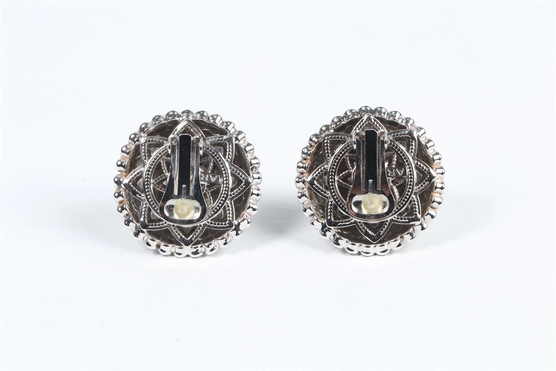 ALESSANDRA RICH SILVER TONE AND FAUX PEARL CLIP EARRINGS - Image 5