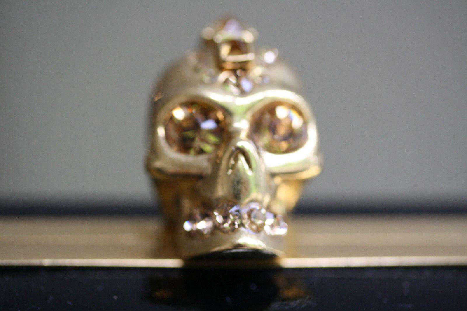 ALEXANDER MCQUEEN BLACK SKULL GLOSSED LEATHER BOX CLUTCH - Image 2