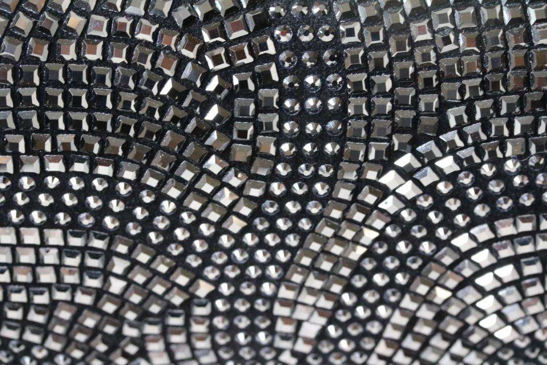 ALEXANDER MCQUEEN CLASSIC ART DECO CRYSTAL SKULL BOX CLUTCH - Image 8