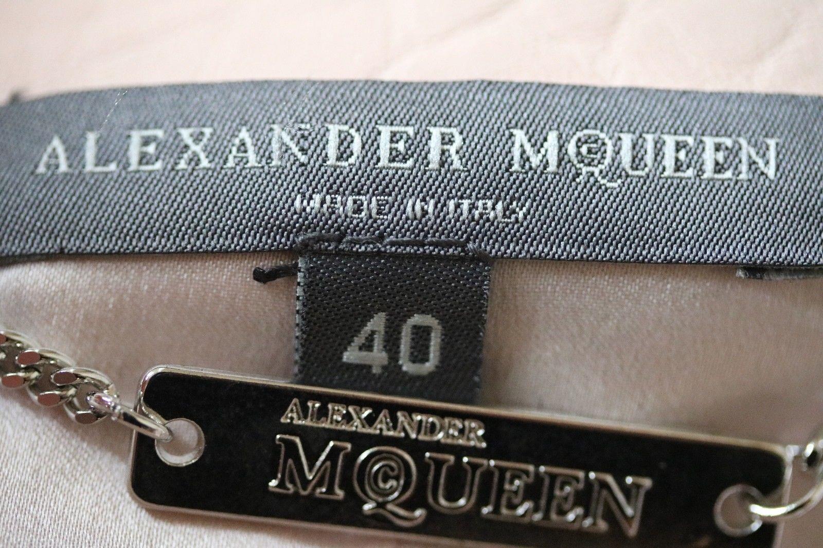 ALEXANDER MCQUEEN CROPPED TEXTURED LEATHER BIKER JACKET IT 40 UK 8 - Image 6