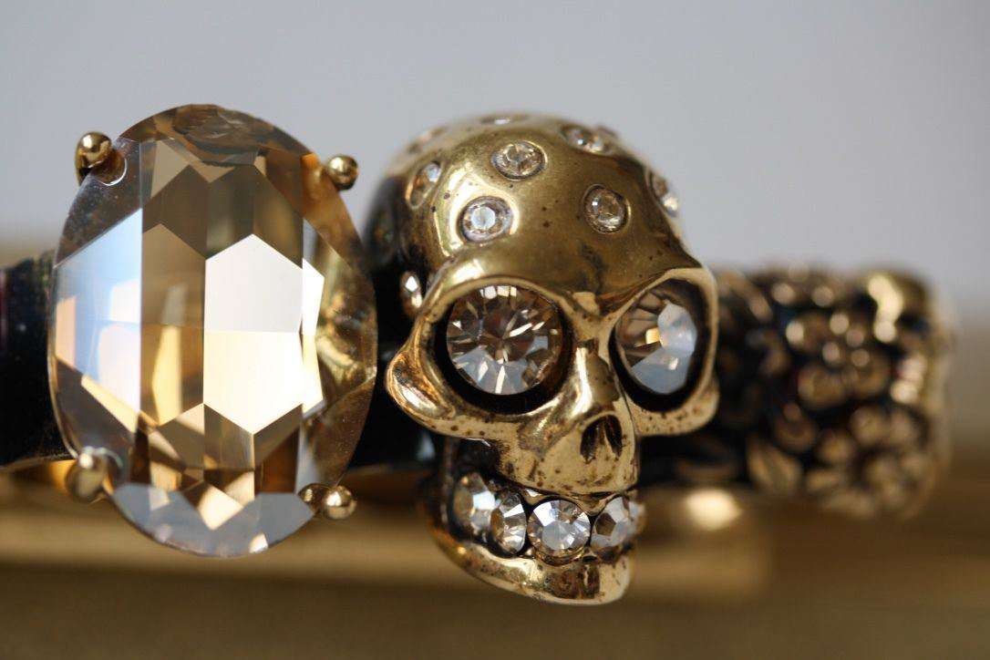 ALEXANDER MCQUEEN GOLD KNUCKLE CLUTCH BAG - Image 7