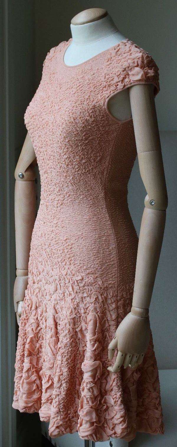 ALEXANDER MCQUEEN NUDE RUFFLE KNITTED DRESS MEDIUM - Image 5