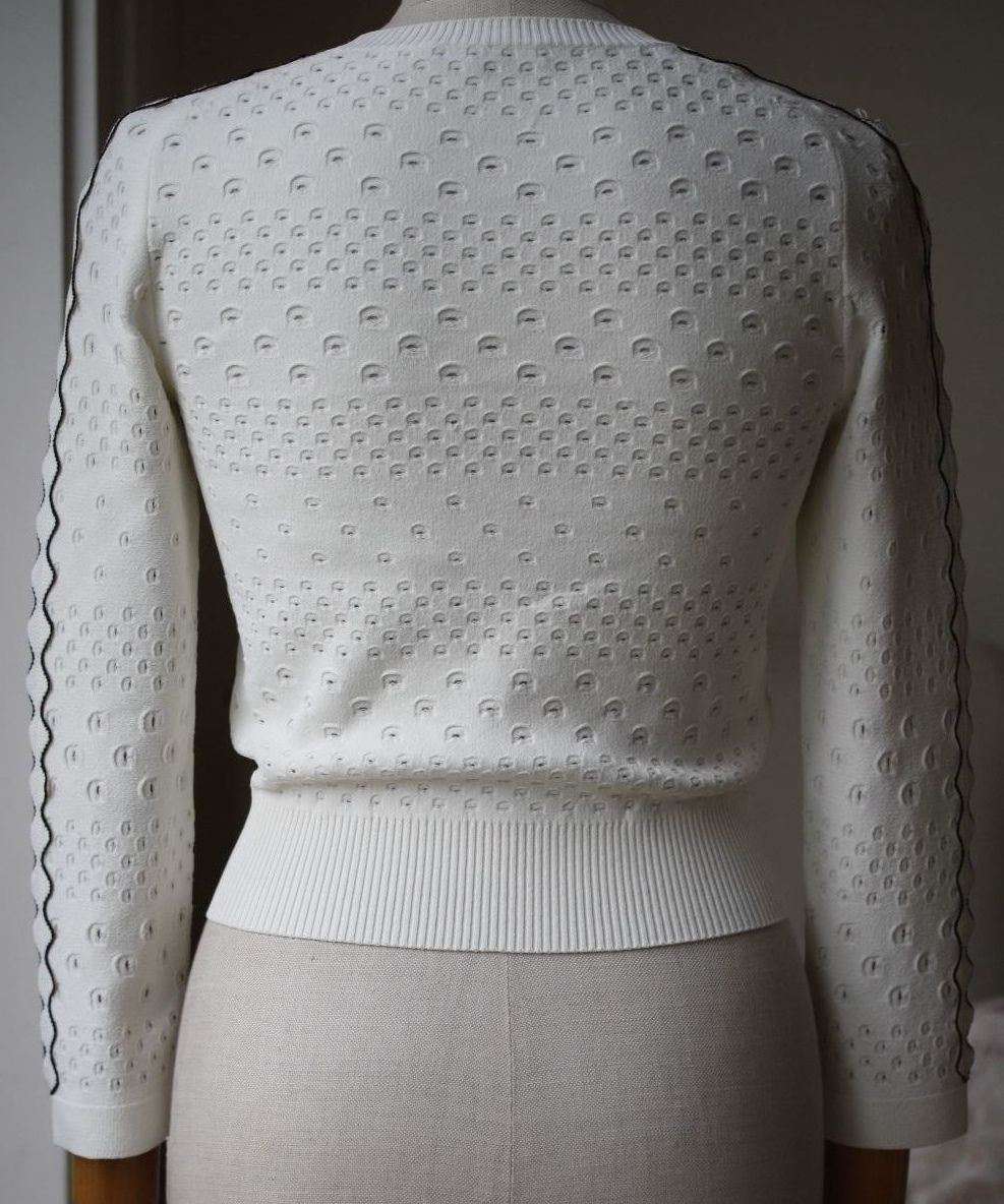 ALEXANDER MCQUEEN PERFORATED IVORY SWEATER MEDIUM - Image 6