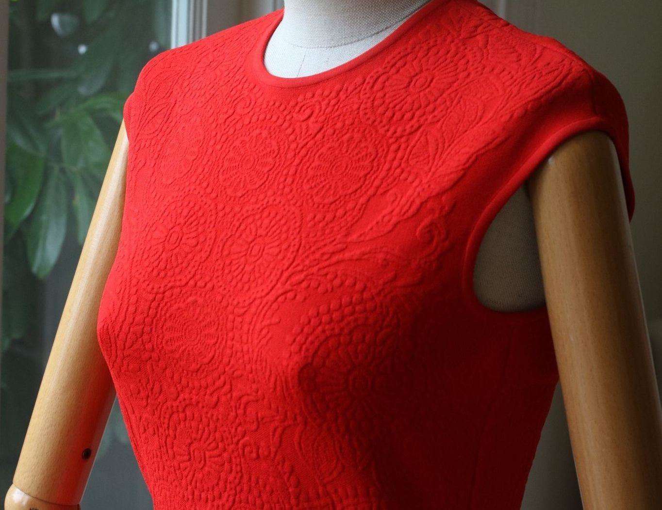 ALEXANDER MCQUEEN RED JACQUARD MIDI DRESS MEDIUM - Image 7