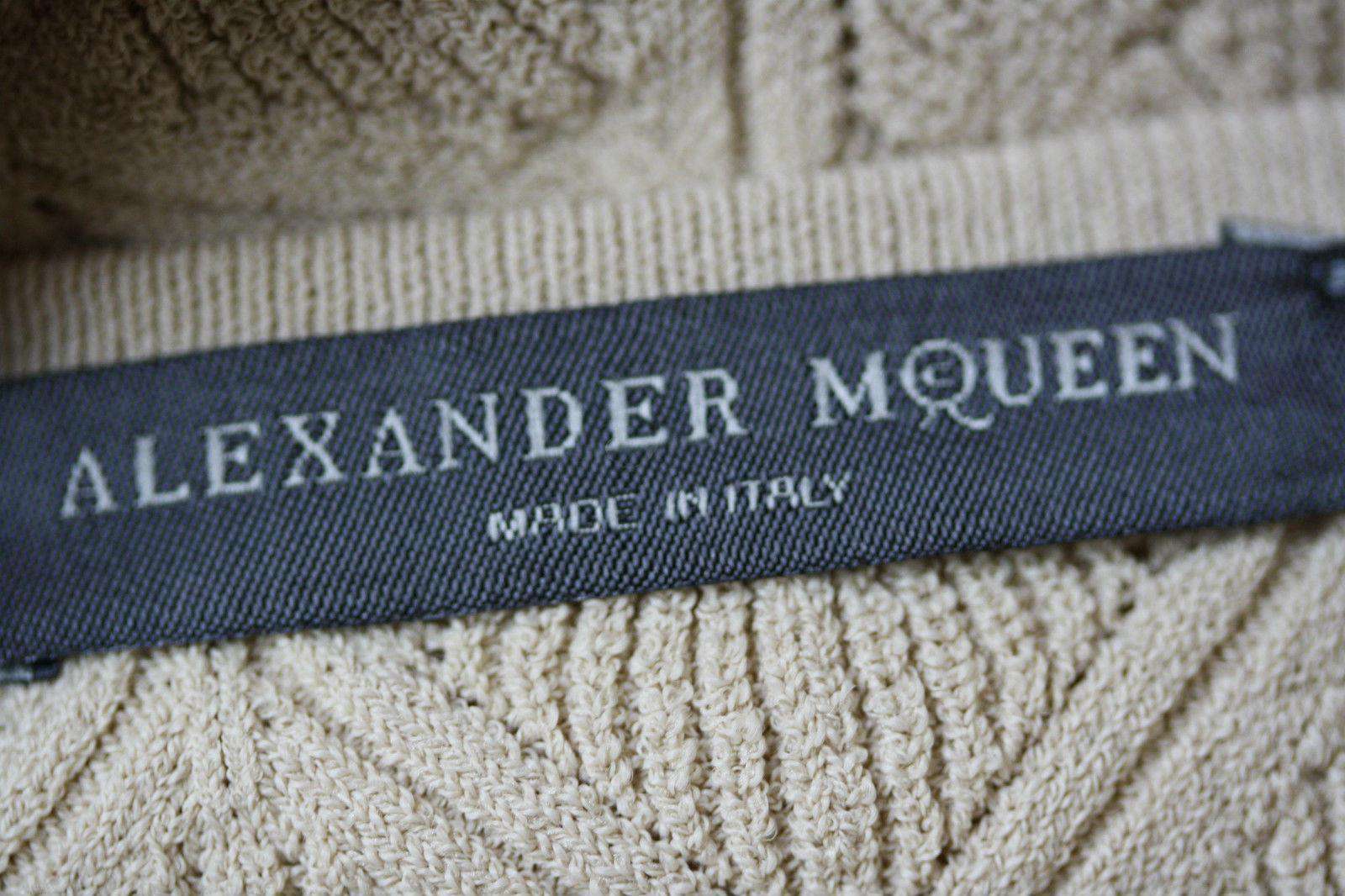 ALEXANDER MCQUEEN TEXTURED KNIT MAXI DRESS MEDIUM - Image 4