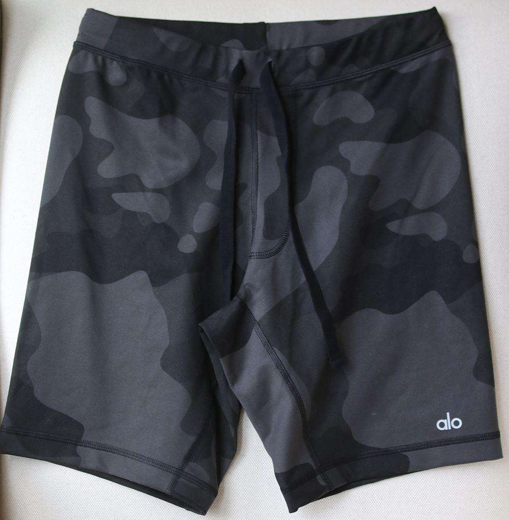 ALO YOGA WARRIOR CAMO COMPRESSION SHORTS LARGE - Image 3