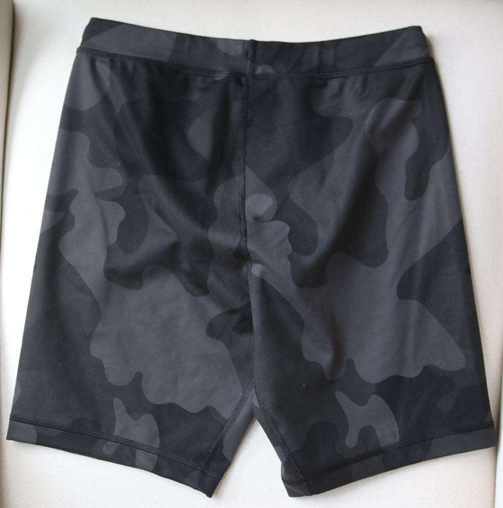 ALO YOGA WARRIOR CAMO COMPRESSION SHORTS LARGE - Image 4