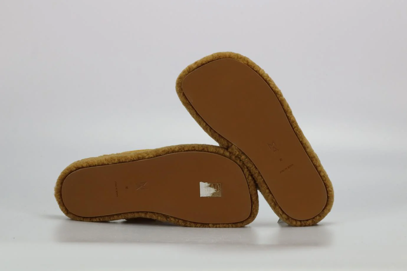 AMINA MUADDI SHEARLING AND SUEDE THONG SANDALS EU 38 UK 5 US 8 - Image 5