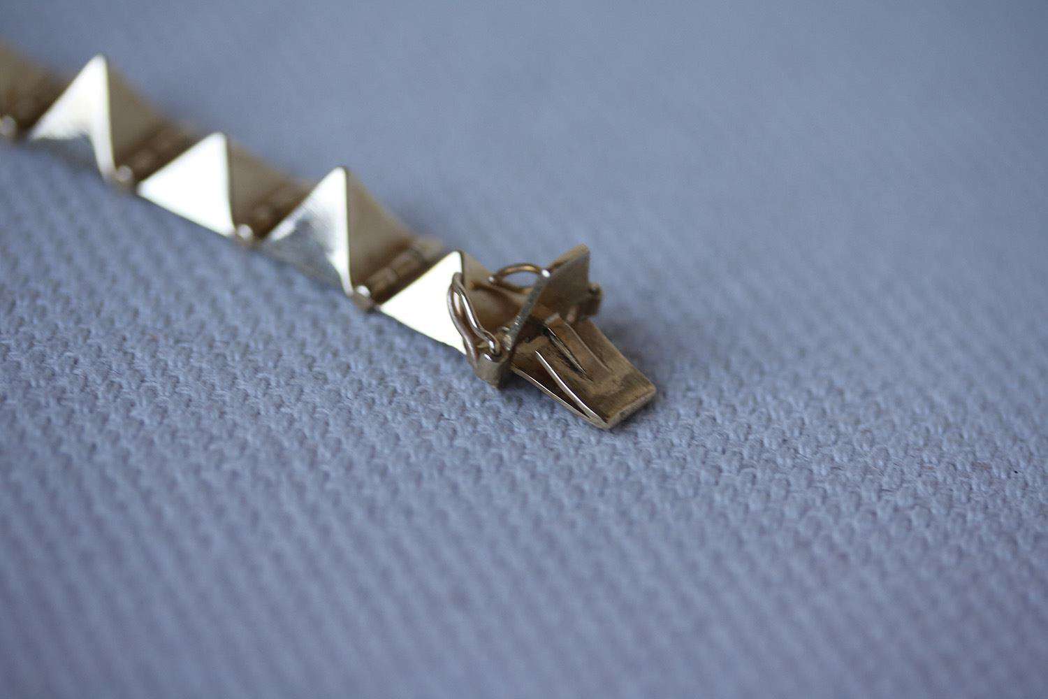 ANITA KO YELLOW GOLD MEDIUM SPIKE BRACELET WITH ONE DIAMOND SPIKE - Image 7