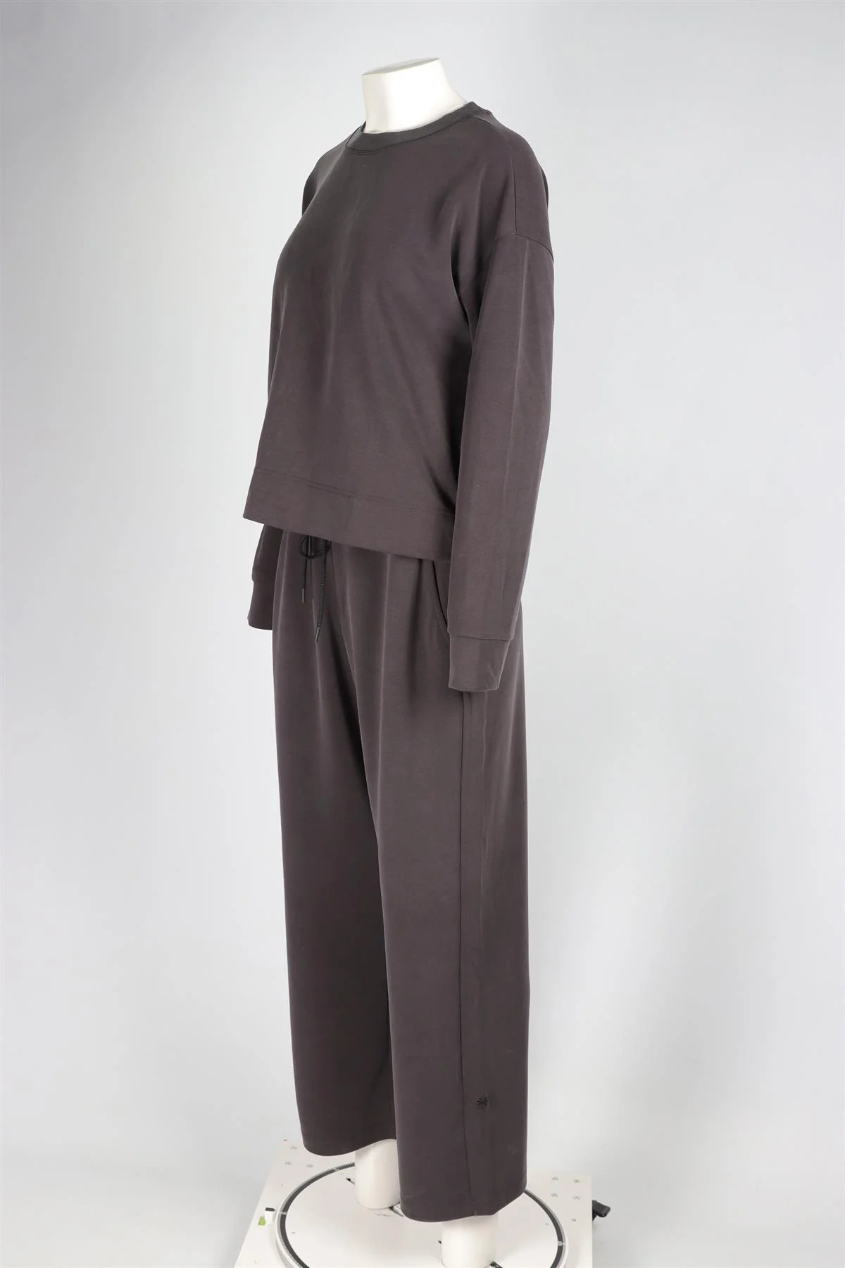 ATHLETA GREY MODAL SWEATSHIRT AND PANTS SET LARGE - Image 3