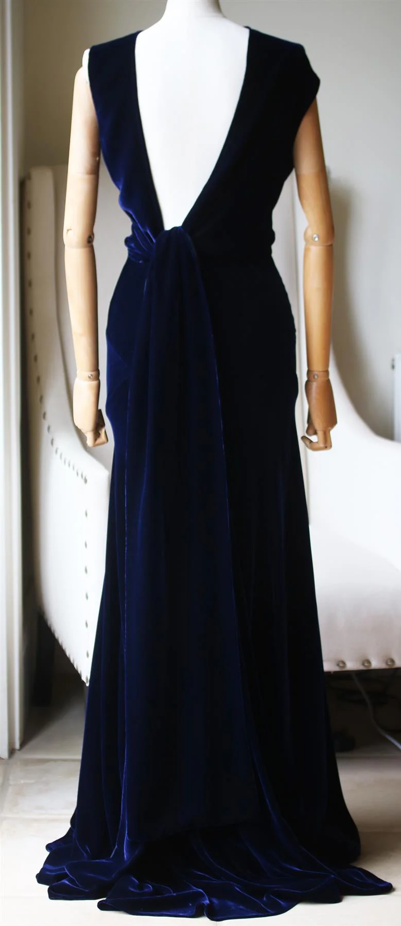 AZZEDINE ALAÏA VINTAGE HAUTE COUTURE VELVET DRAPED GOWN UK 8 - Image 4