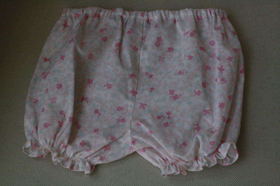 BABY DIOR COTTON FLORAL DRESS BLOOMERS AND HAT SET 18 MONTHS - Image 6