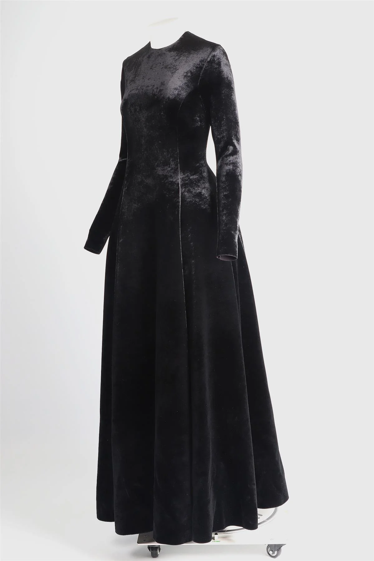 BALENCIAGA BLACK 2024 VELVET GOWN FR 42 UK 14 - Image 4