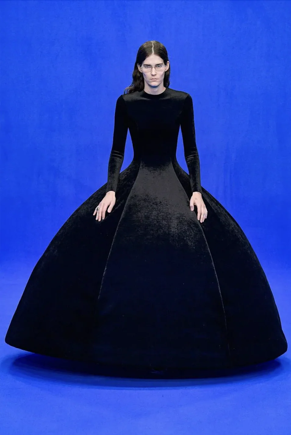 BALENCIAGA BLACK 2024 VELVET GOWN FR 42 UK 14 - Image 6