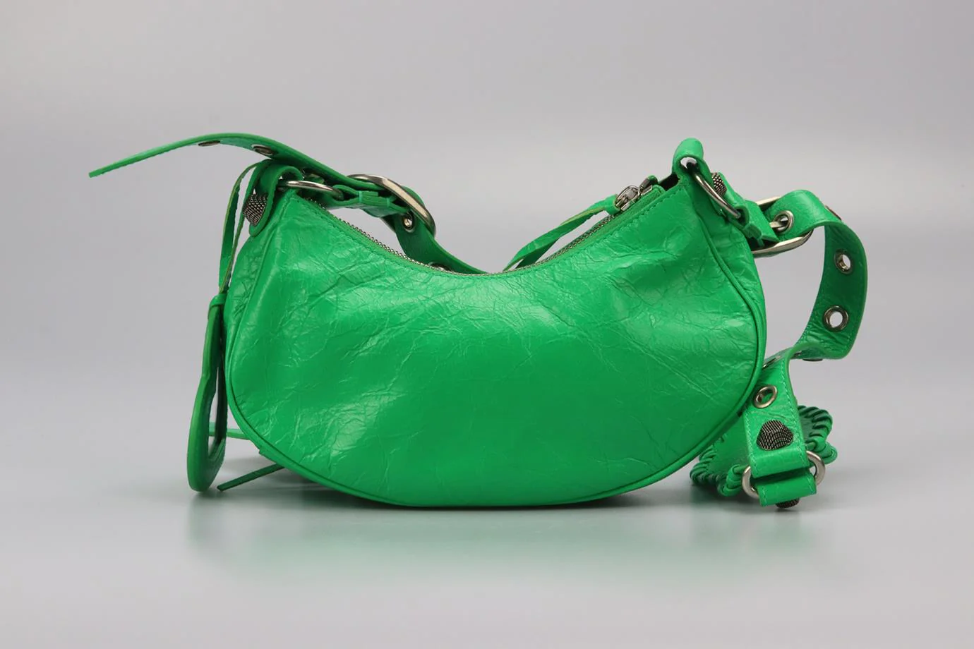 BALENCIAGA LE CAGOLE XS STUDDED CRINKLED LEATHER SHOULDER BAG - Image 6