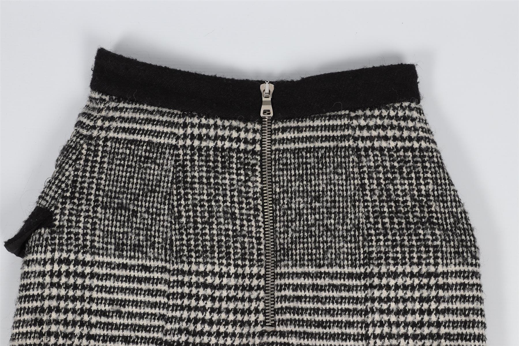BALMAIN BLACK WOOL MINI SKIRT FR 34 UK 6 - Image 5