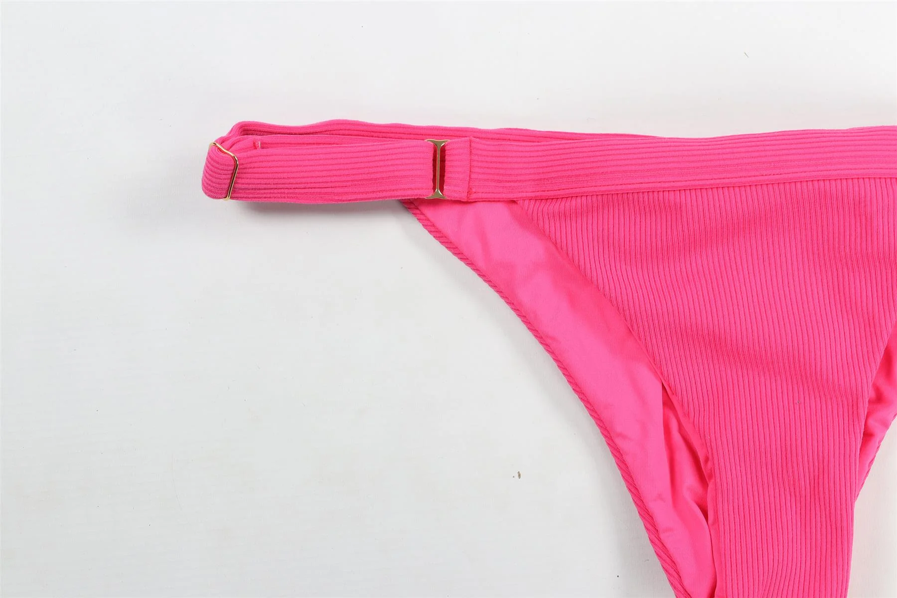 BEACH BUNNY PINK BIKINI MEDIUM - Image 3