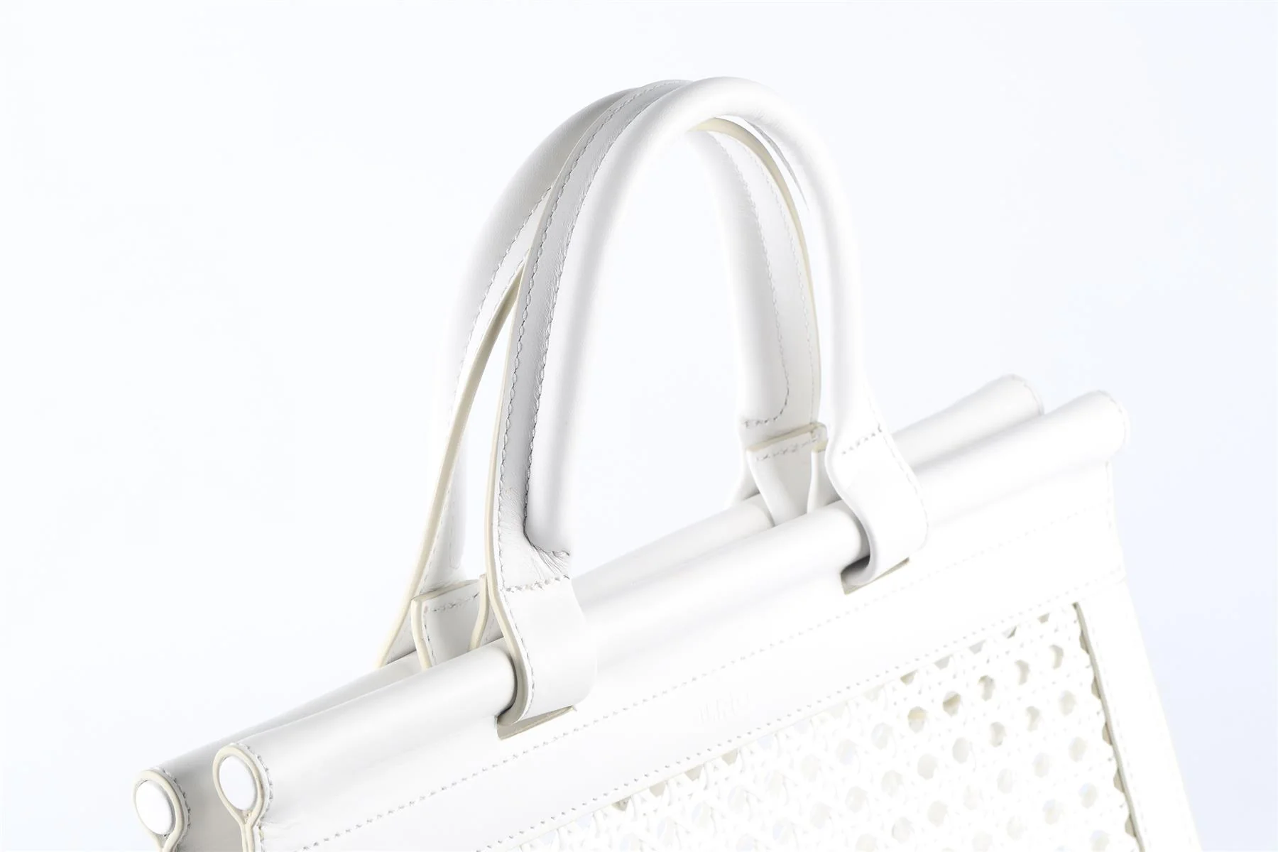 BLINQ WHITE LEATHER HANDBAG - Image 8