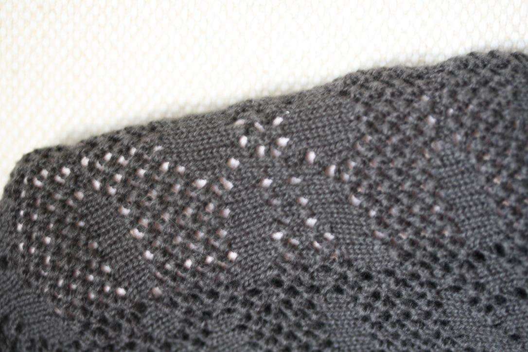 BONPOINT BABY CROCHET BLACK SWEATER TOP 3 YEARS - Image 3