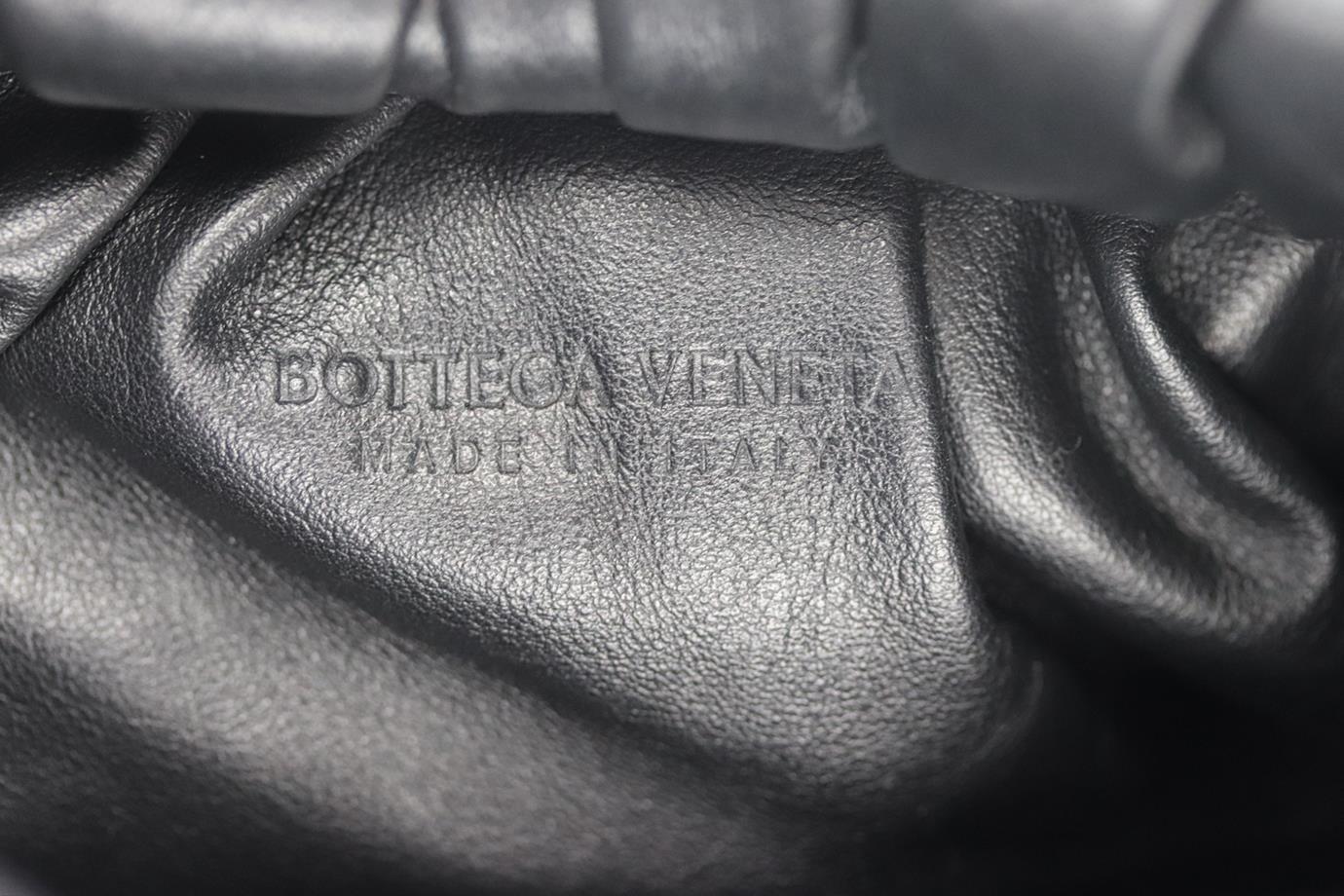 BOTTEGA VENETA BLACK LEATHER SHOULDER POUCH BAG - Image 7
