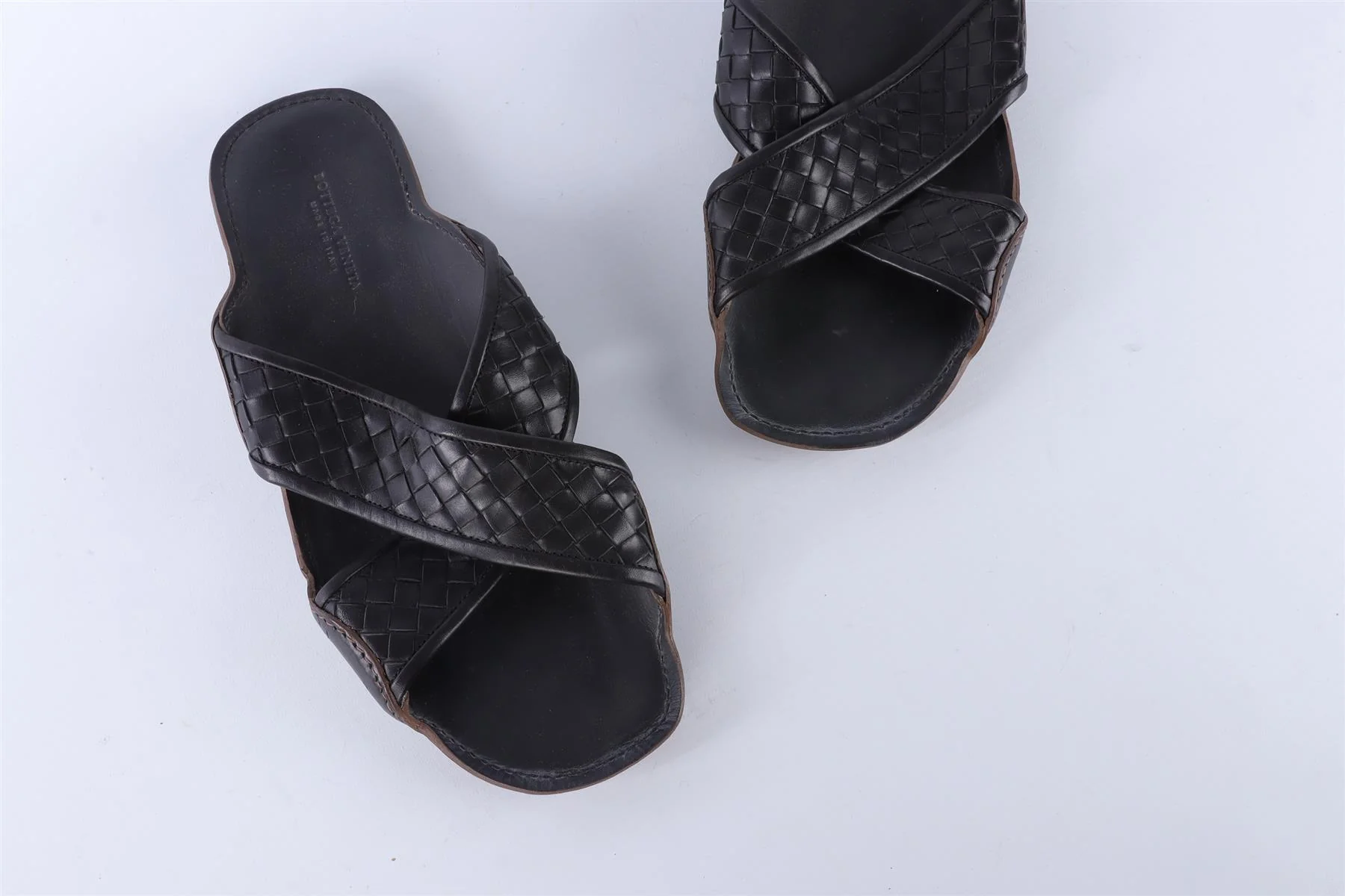 BOTTEGA VENETA BLACK MEN'S INTRECCIATO LEATHER SANDALS EU 42 UK 8 S 9 - Image 4