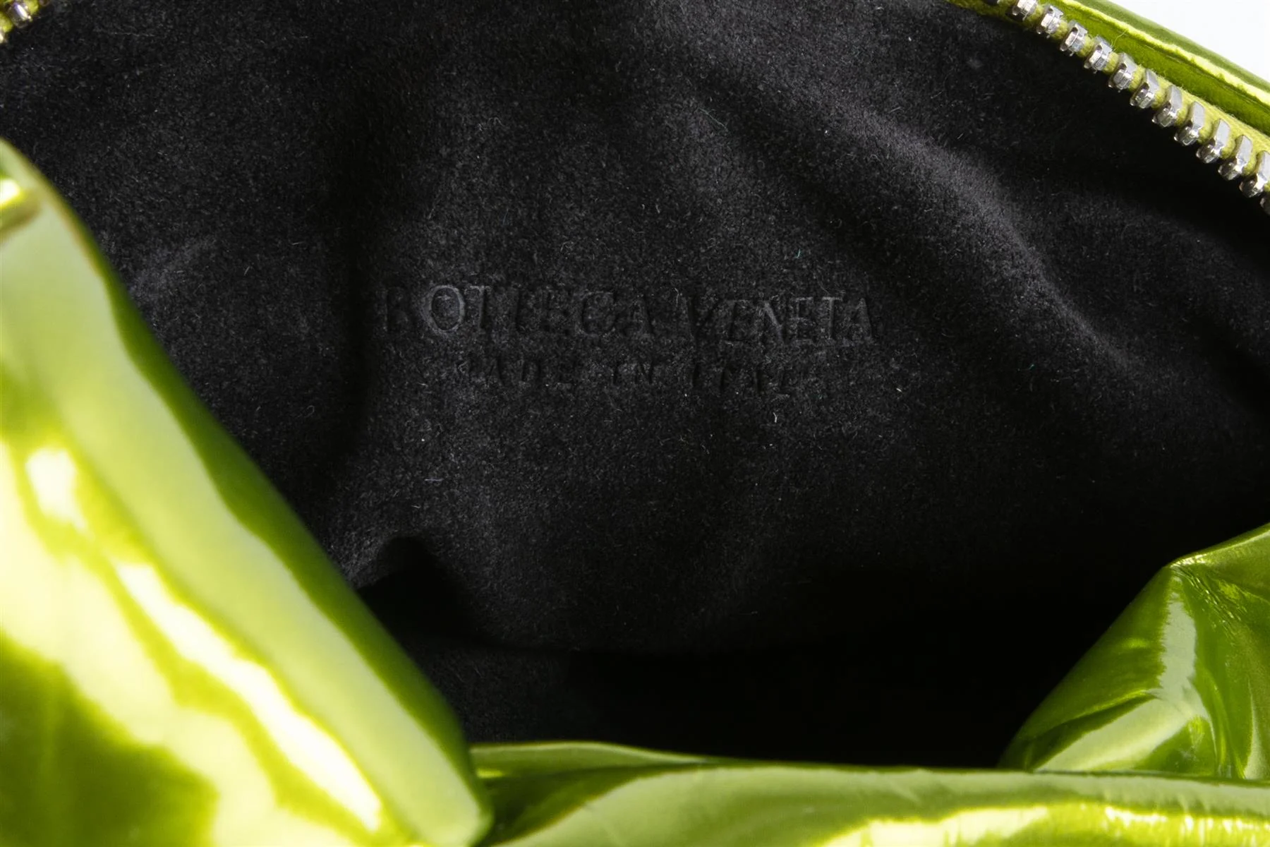 BOTTEGA VENETA GREEN JODIE MINI CRUSHED LEATHER TOTE BAG - Image 7