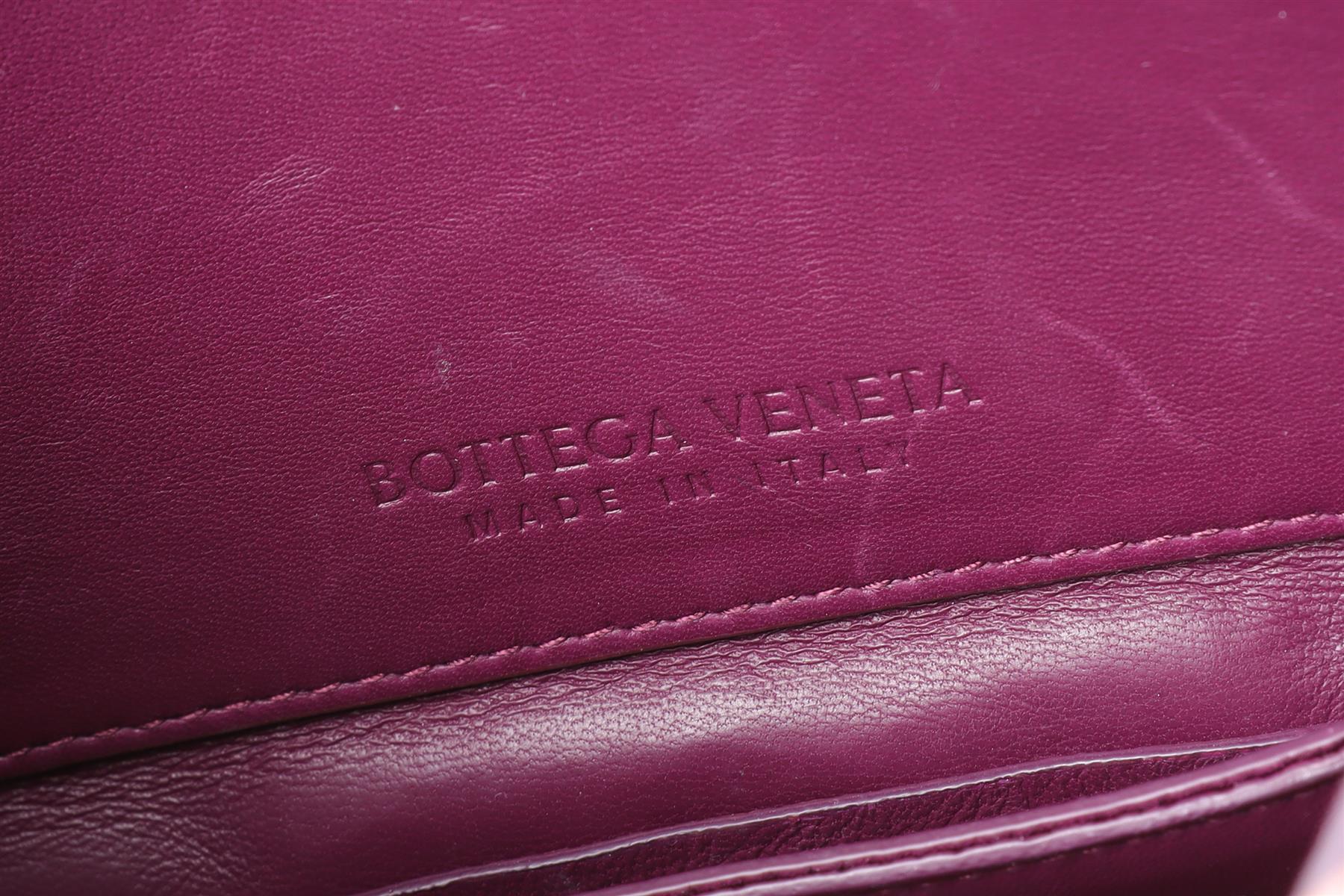 BOTTEGA VENETA PURPLE MOUNT SMALL LEATHER SHOULDER BAG - Image 12