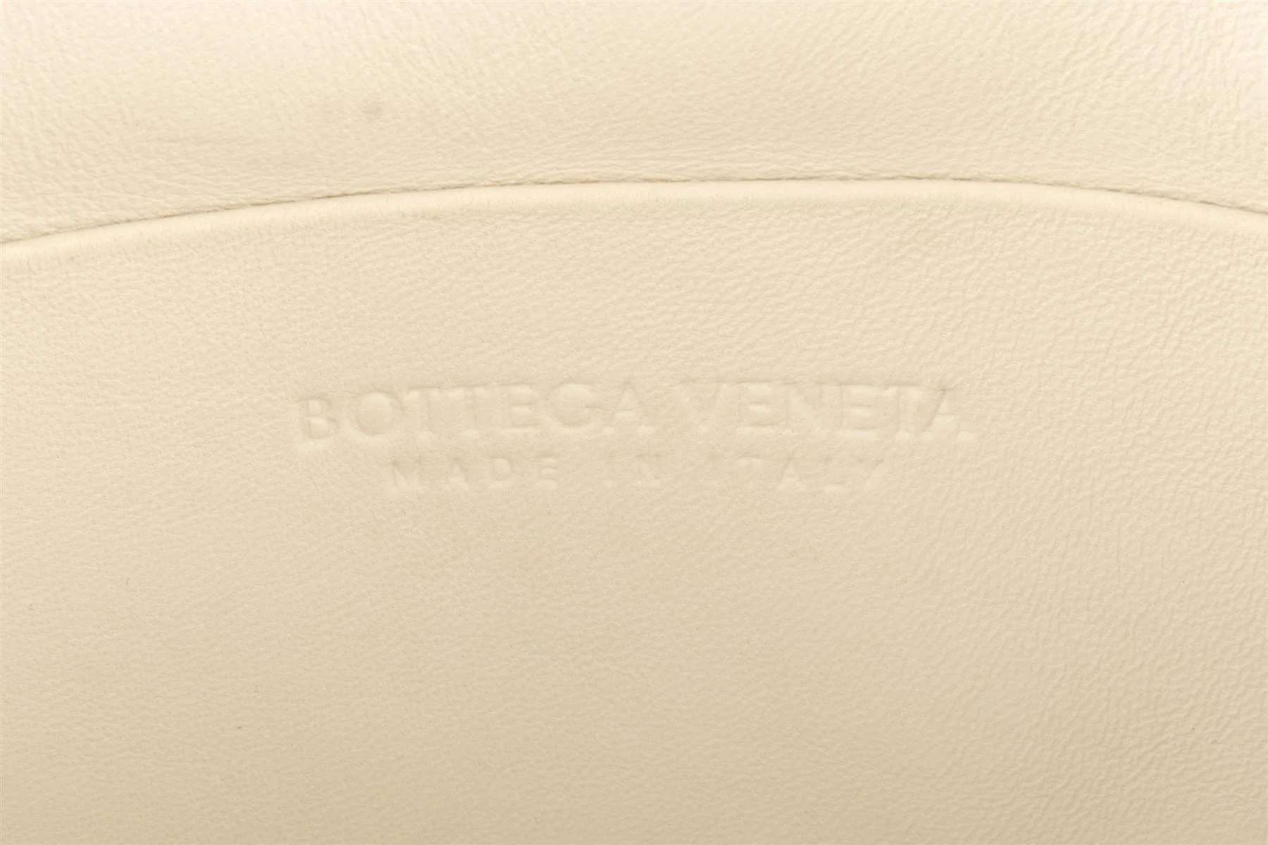 BOTTEGA VENETA WHITE CASTELLO INTRECCIATO LEATHER BUCKET BAG - Image 9