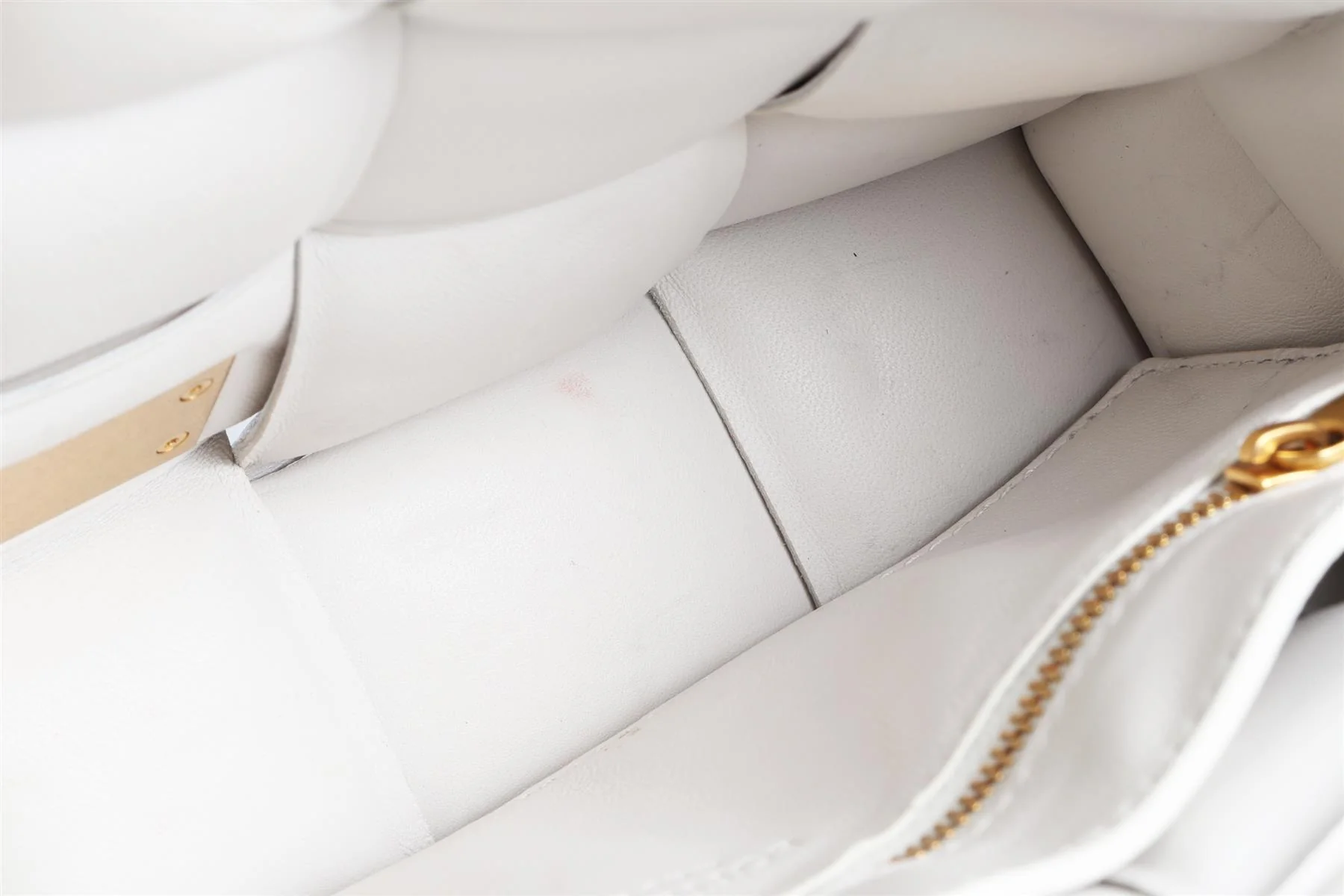 BOTTEGA VENETA WHITE THE CHAIN CASSETTE INTRECCIATO LEATHER SHOULDER BAG - Image 11