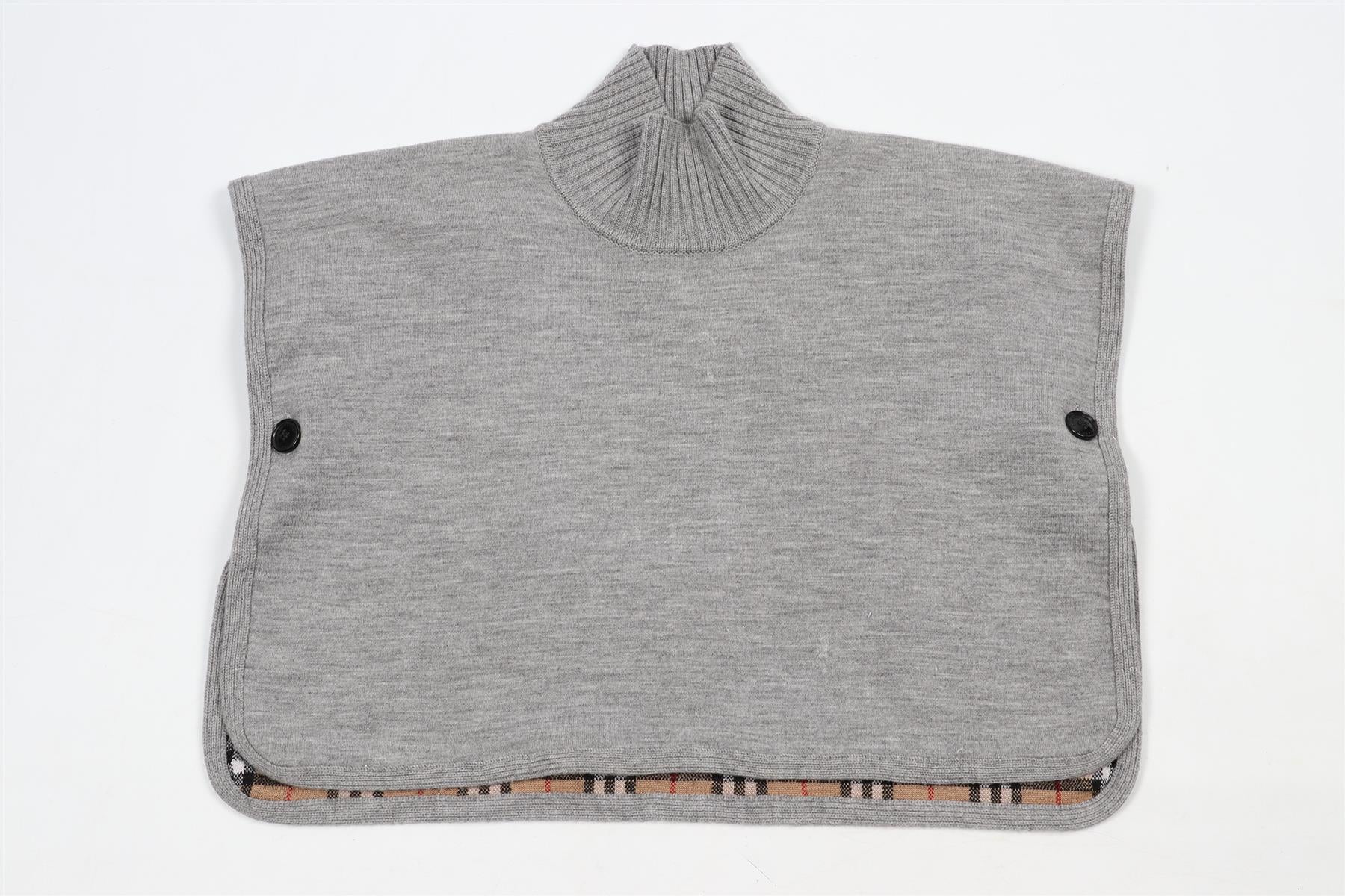 BURBERRY KIDS GIRLS WOOL PONCHO 8 YEARS - Image 2