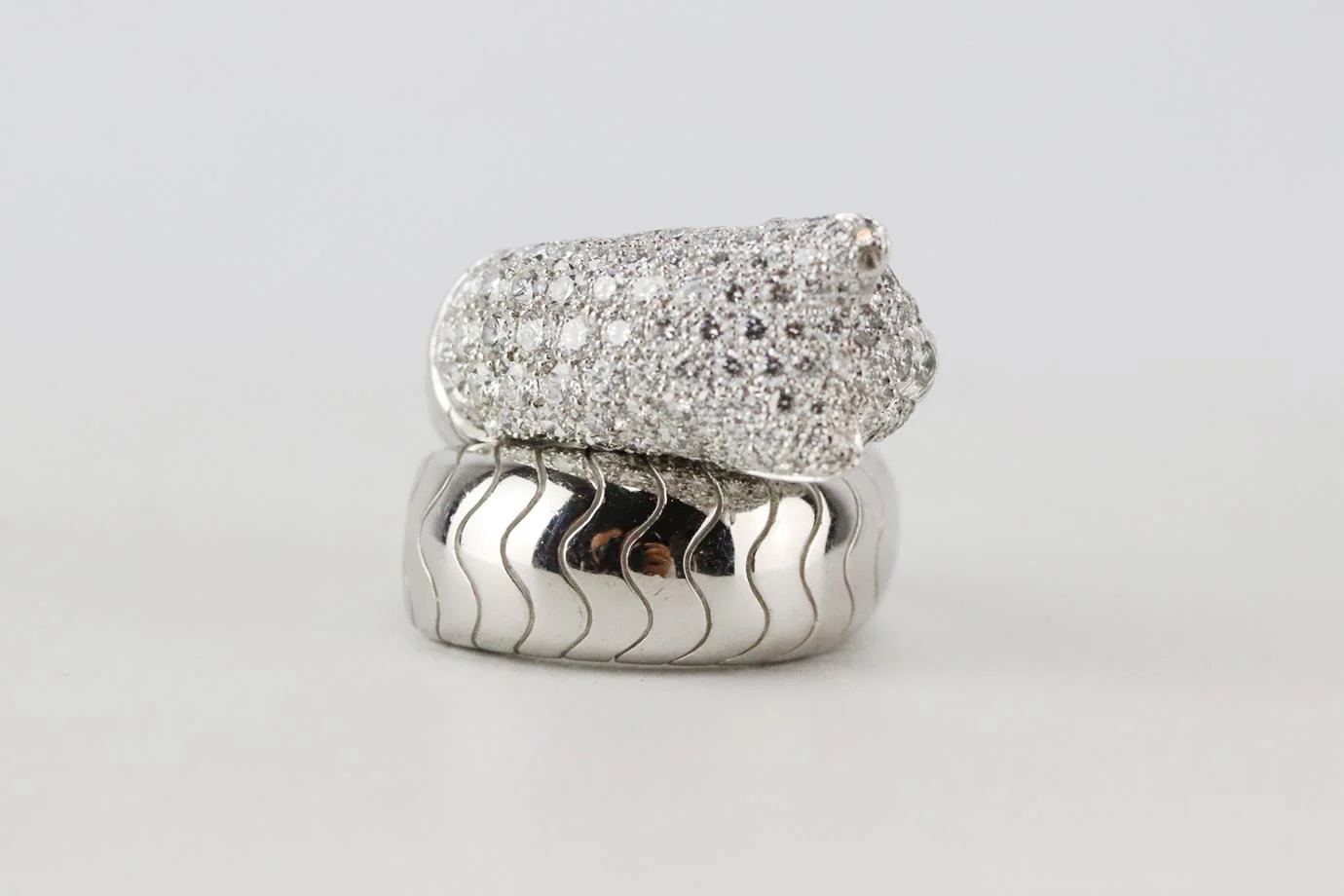 CARTIER PANTHÈRE LAKARDA 18K WHITE GOLD AND DIAMOND RING 51 MM - Image 5