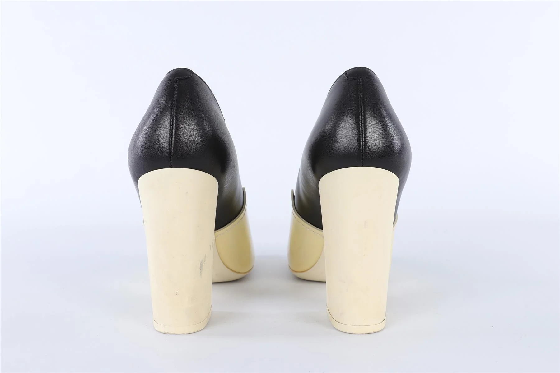 CELINE BLACK LEATHER PUMPS EU 38 UK 5 - Image 5