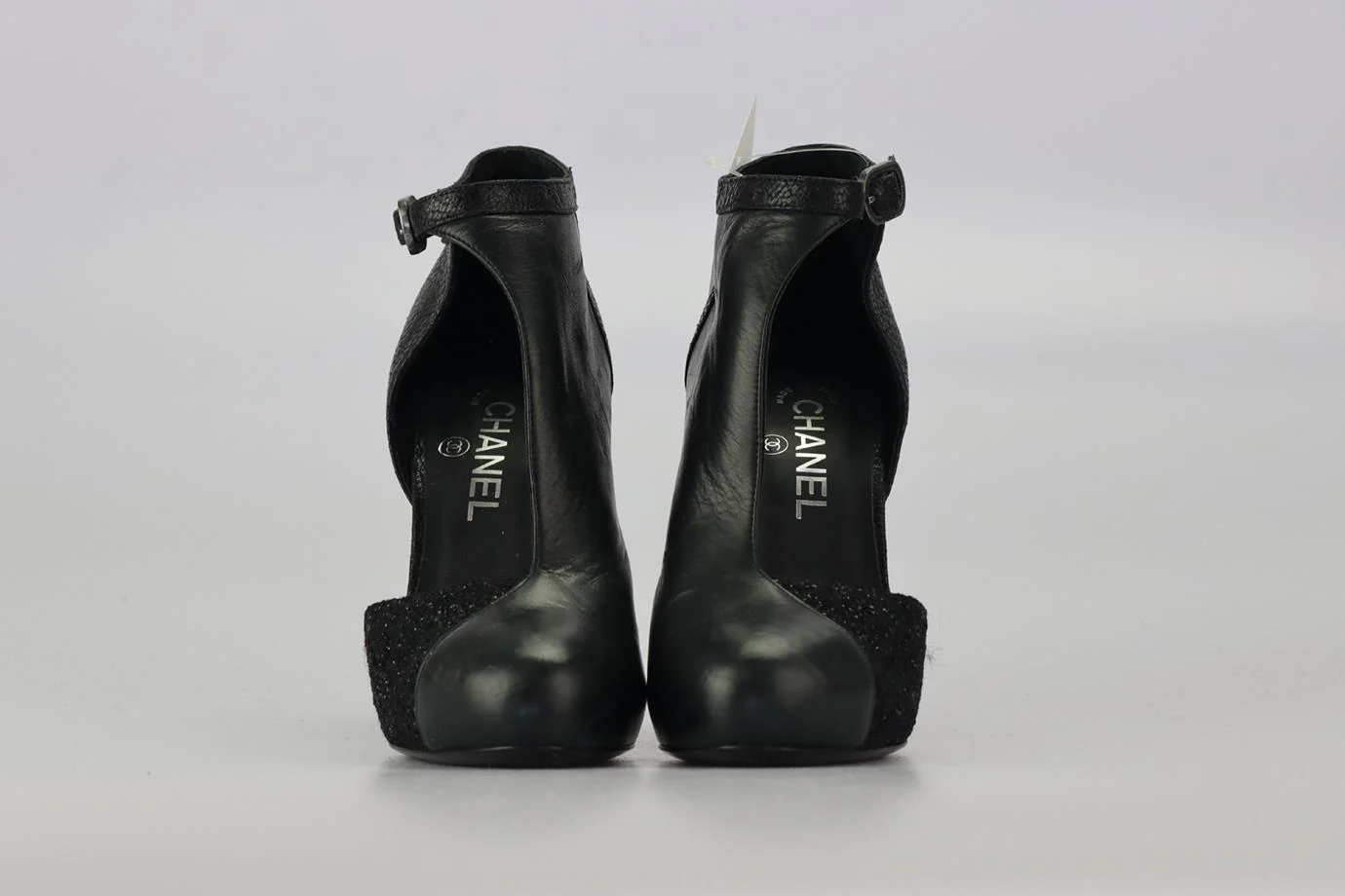 CHANEL 2012 TWEED AND LEATHER ANKLE BOOTS EU 38.5 UK 5.5 US 8.5 - Image 3