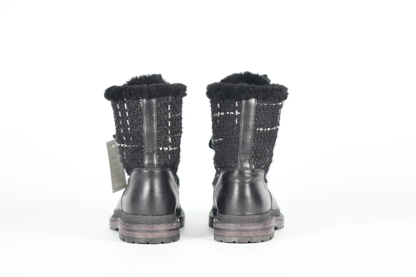 CHANEL 2016 SHEARLING, TWEED AND LEATHER BOOTS EU 38 UK 5 US 8 - Image 5