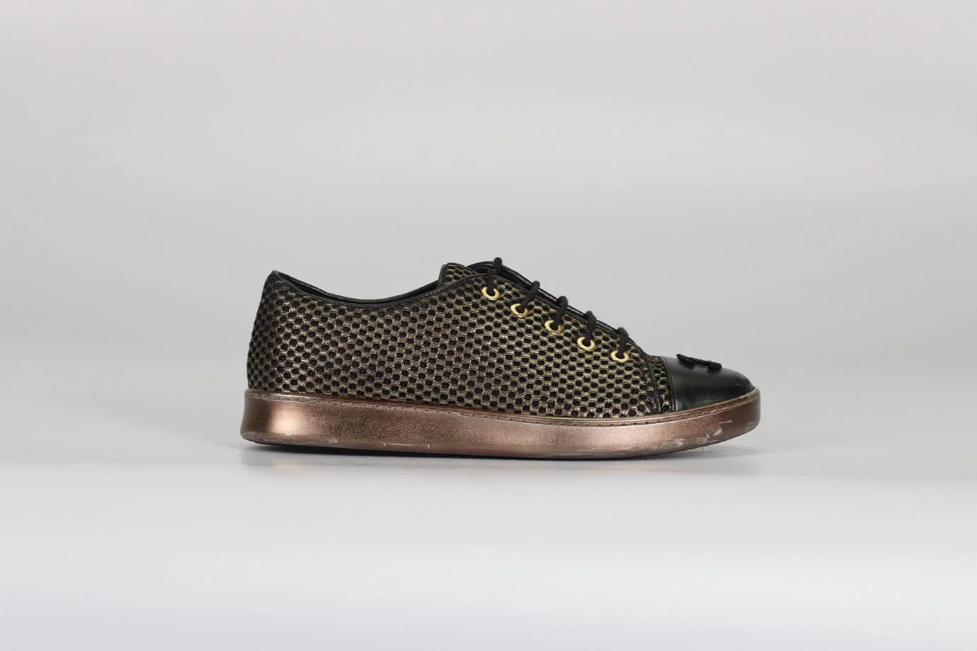 CHANEL 2017 MESH AND LEATHER SNEAKERS EU 38 UK 5 US 8 - Image 2