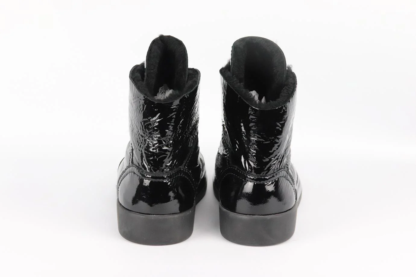 CHANEL 2019 SHEARLING LINED PATENT LEATHER SNEAKERS EU 38 UK 5 US 8 - Image 4