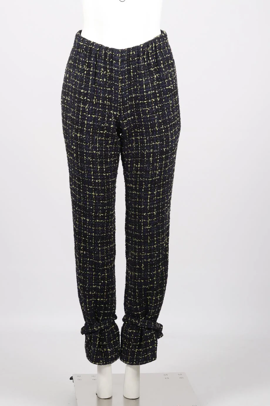 CHANEL 2022 CHECKED COTTON AND WOOL BLEND TAPERED PANTS FR 36 UK 8 - Image 2