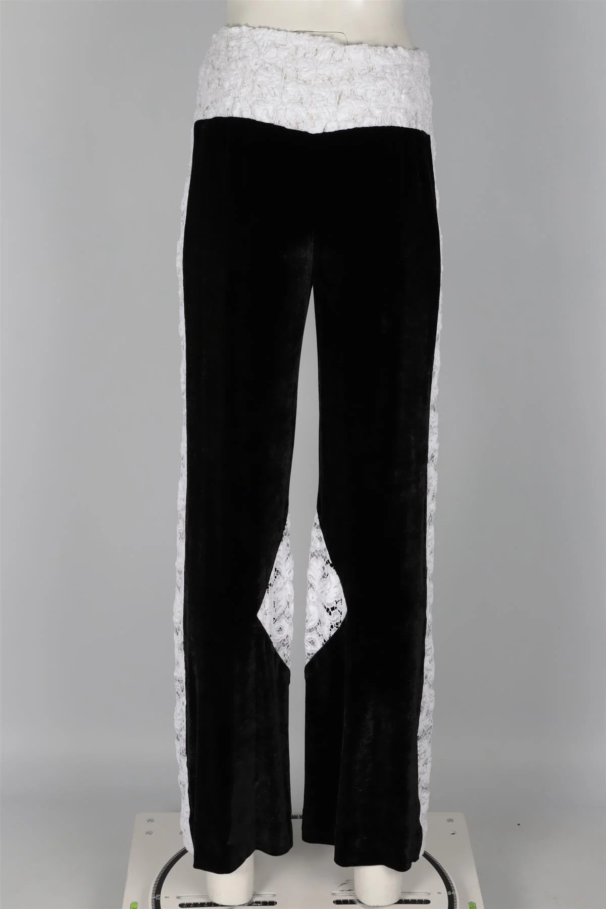 CHANEL BLACK 2021 VELVET WIDE LEG PANTS FR 38 UK 10 - Image 4