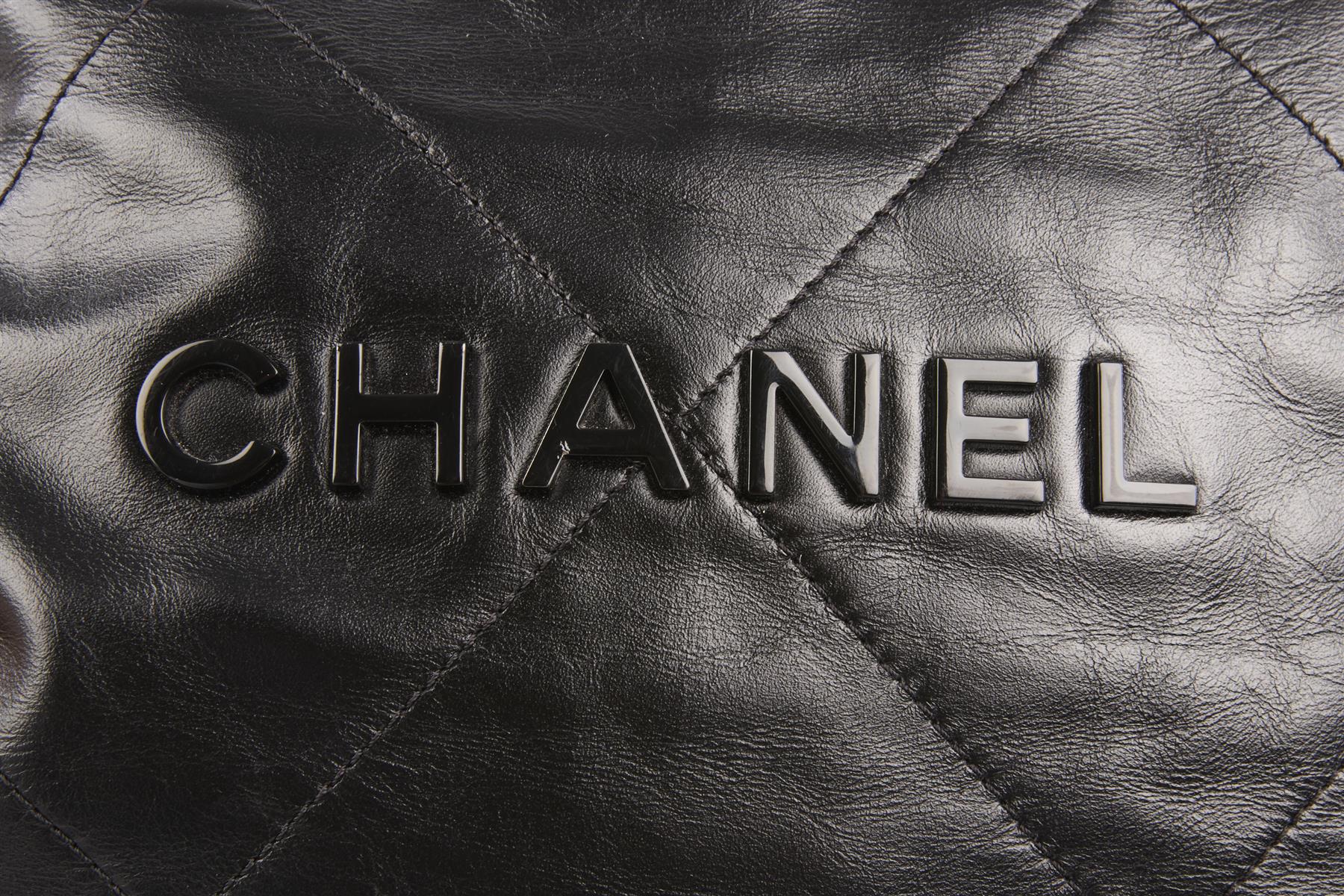 CHANEL BLACK 2022 22 SMALL SO BLACK LEATHER SHOULDER BAG - Image 8