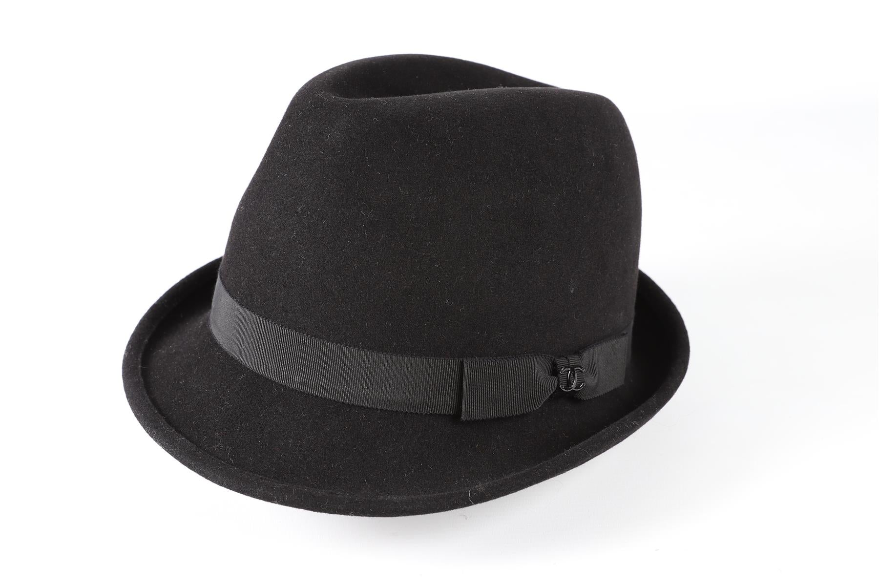 CHANEL BLACK RABBIT FELT HAT LARGE - Image 2