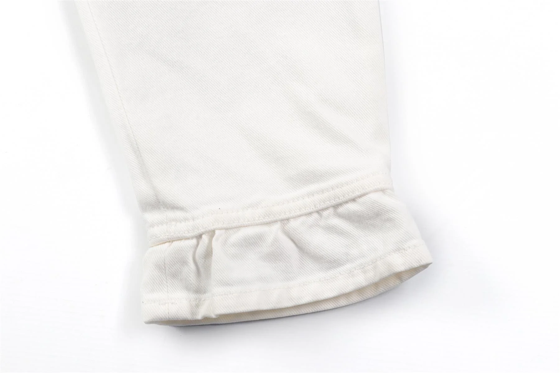 CHANEL WHITE 2022 HIGH RISE TAPERED JEANS FR 36 UK 8 - Image 5