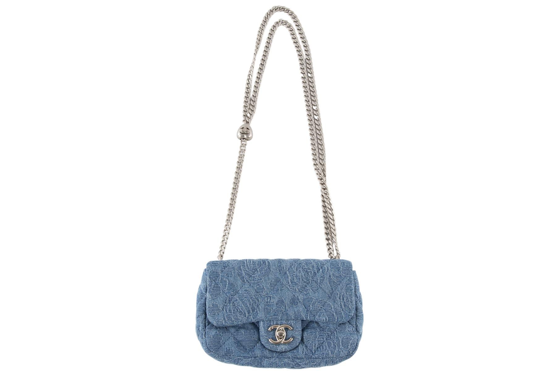 CHANEL BLUE 2023 CAMELLIA SWEETHEART FLAP SMALL QUILTED DENIM SHOULDER BAG - Image 10