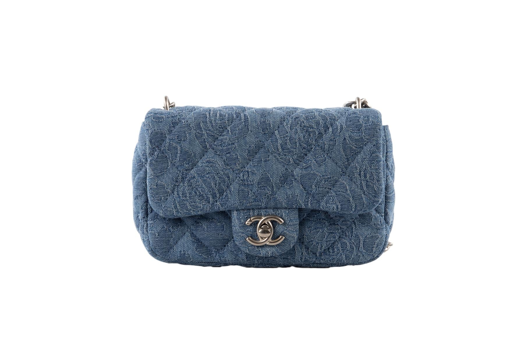 CHANEL BLUE 2023 CAMELLIA SWEETHEART FLAP SMALL QUILTED DENIM SHOULDER BAG - Image 2