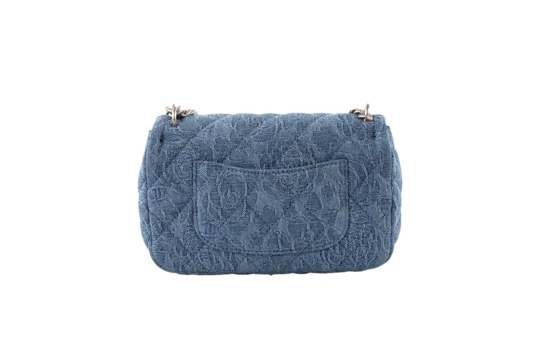 CHANEL BLUE 2023 CAMELLIA SWEETHEART FLAP SMALL QUILTED DENIM SHOULDER BAG - Image 6