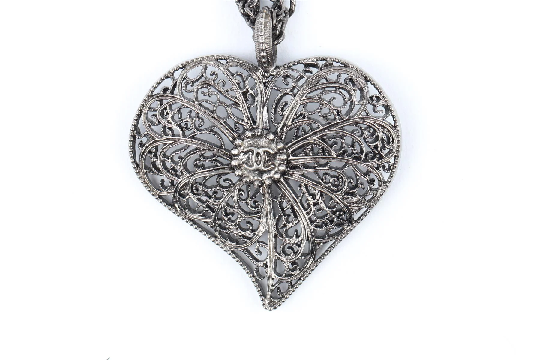 CHANEL GREY 2015 CC CHAIN NECKLACE - Image 3