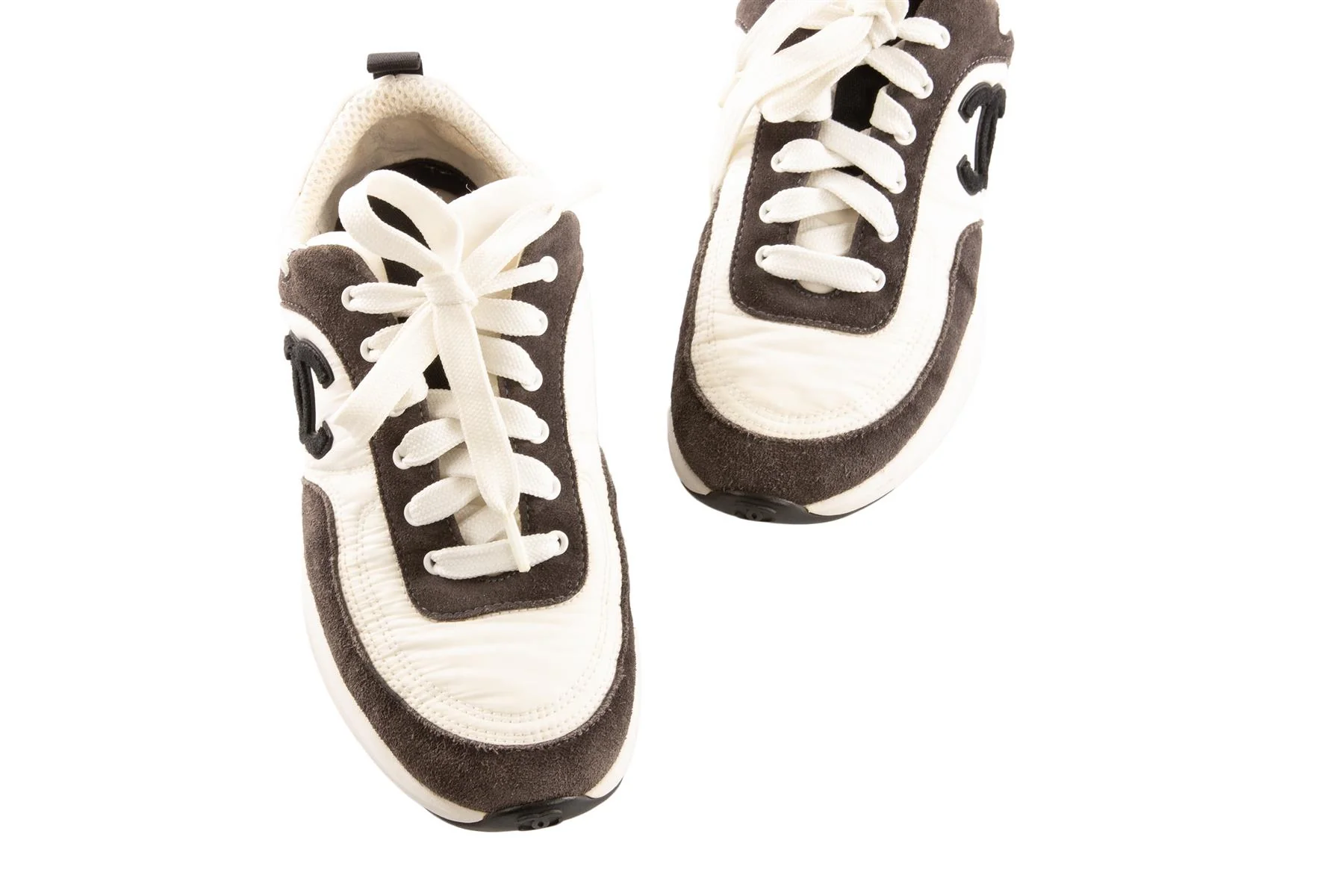 CHANEL GREY 2021 CC SUEDE SNEAKERS EU 37 - Image 4